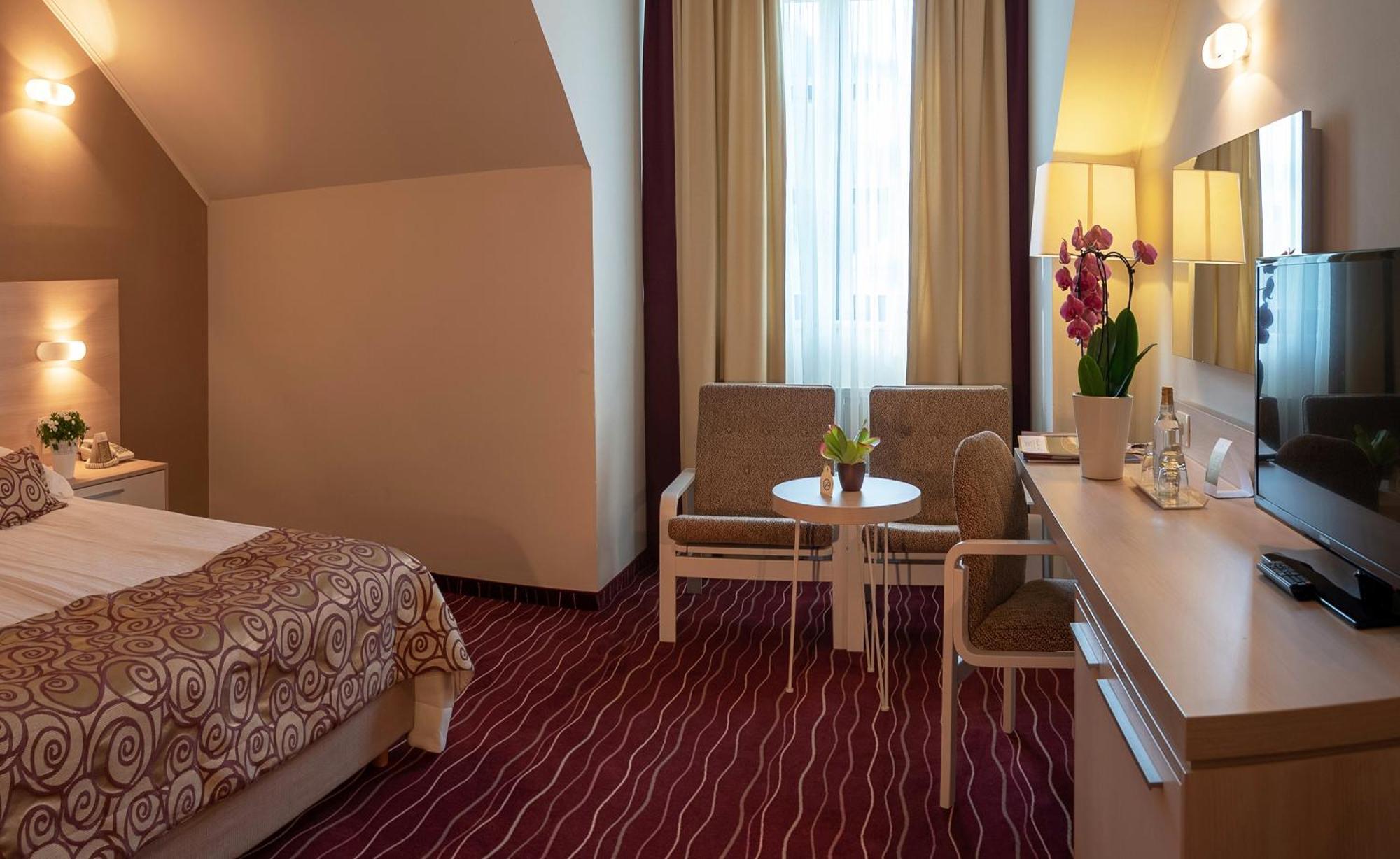 Hotel Zagreb - Health & Beauty Rogaška Slatina Стая снимка
